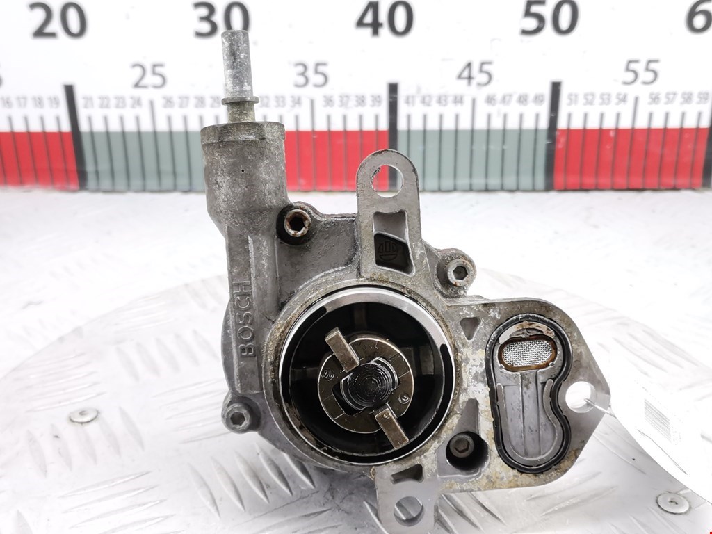 Насос вакуумный Peugeot 206 (1998-2006)