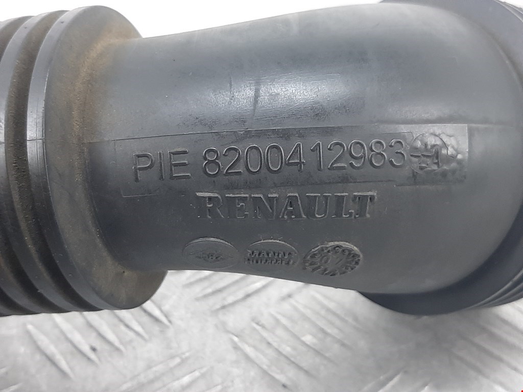Патрубок воздушного фильтра RENAULT Scenic II 2003-2010