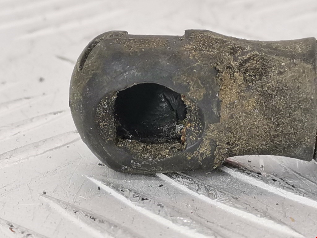 Амортизатор капота левый=правый OPEL Astra H/Family 2004-2015