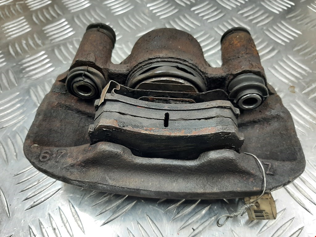 Суппорт передний правый MAZDA 323 FA 1977-1980