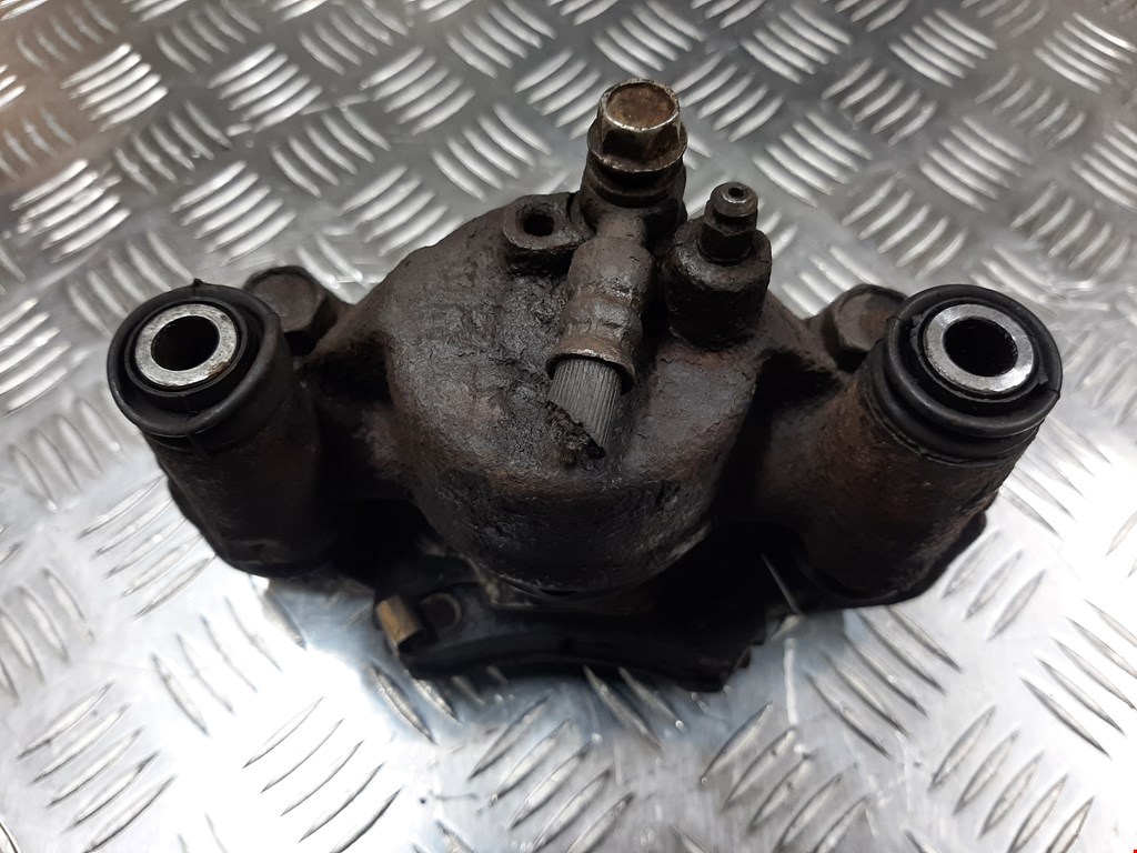 Суппорт передний правый MAZDA 323 FA 1977-1980