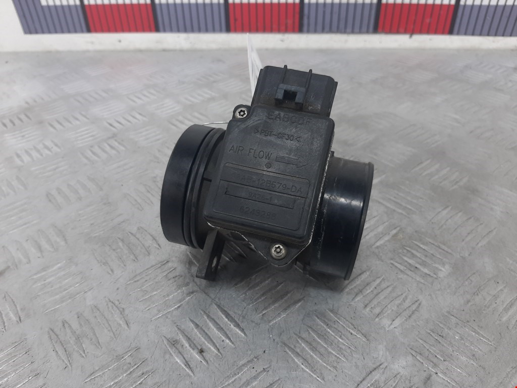 Расходомер воздуха (массметр, датчик ДМРВ) FORD Focus I 1998-2005
