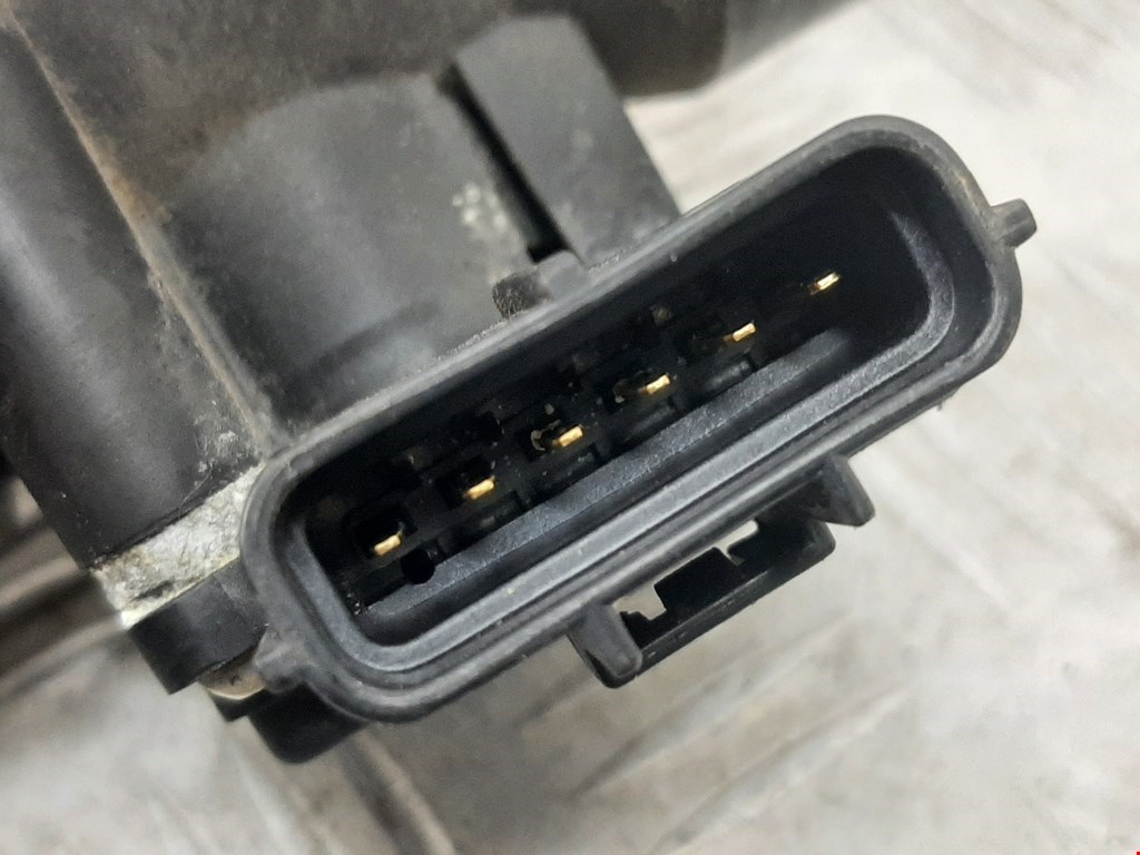 Расходомер воздуха (массметр, датчик ДМРВ) FORD Focus I 1998-2005