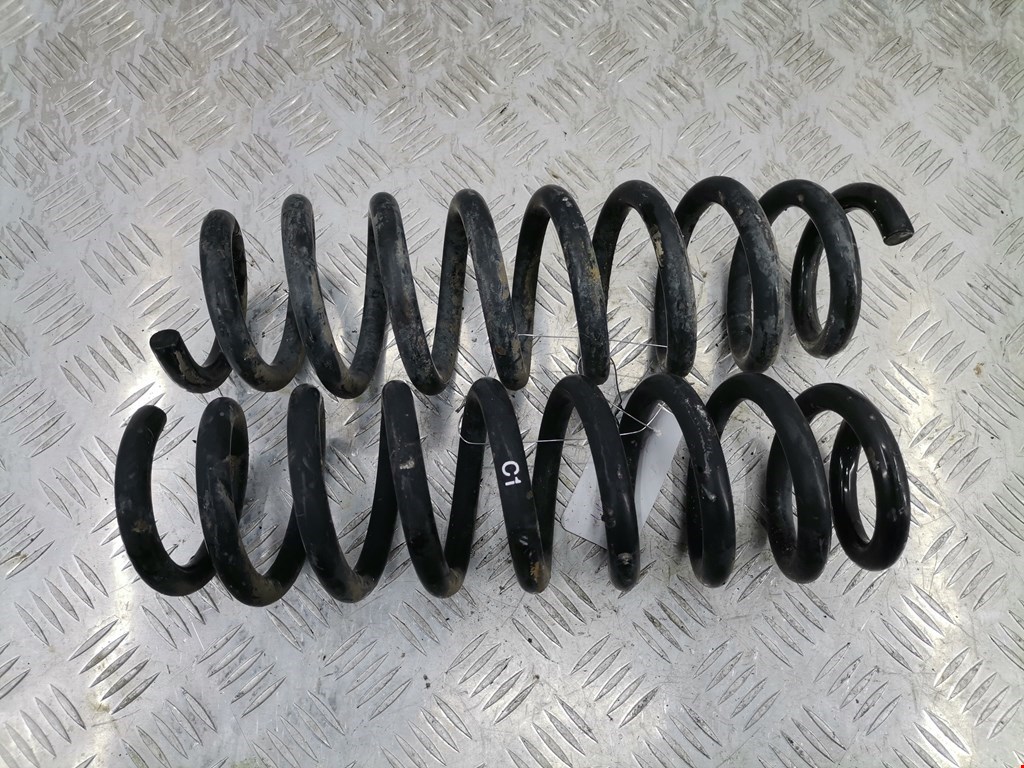 Пружина задняя левая/правая BMW 1er E81\E87 2004-2011