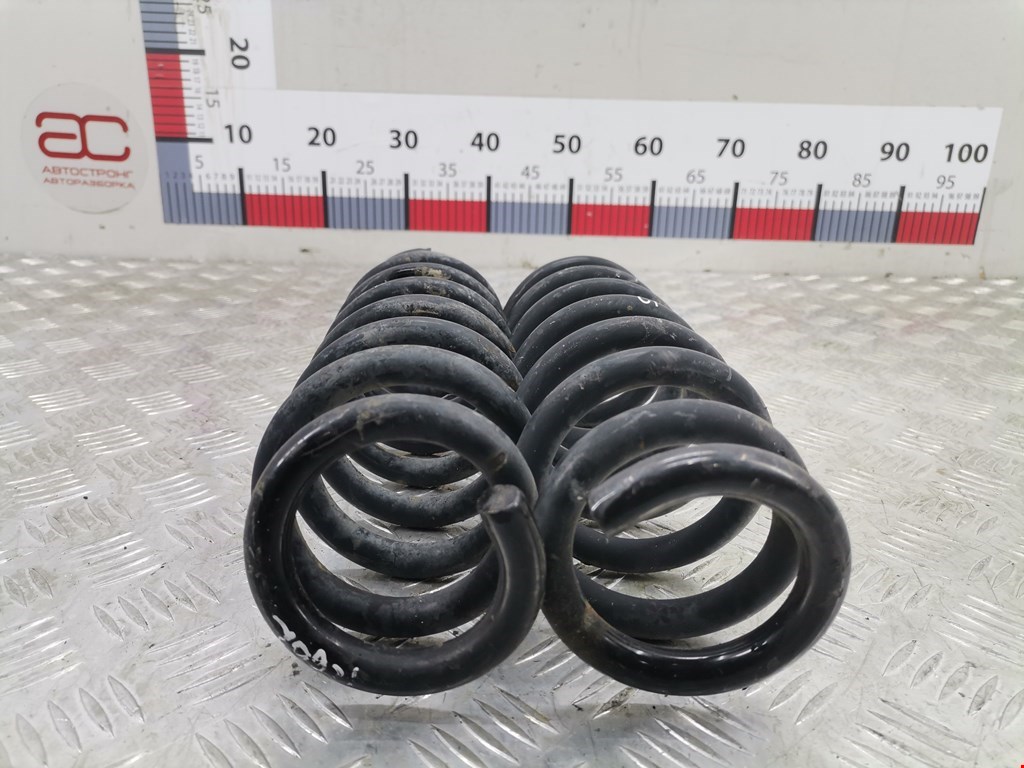 Пружина задняя левая/правая BMW 1er E81\E87 2004-2011