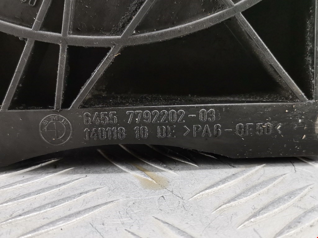 Кронштейн кондиционера BMW 7er 7 серия E65/E66 2001-2008