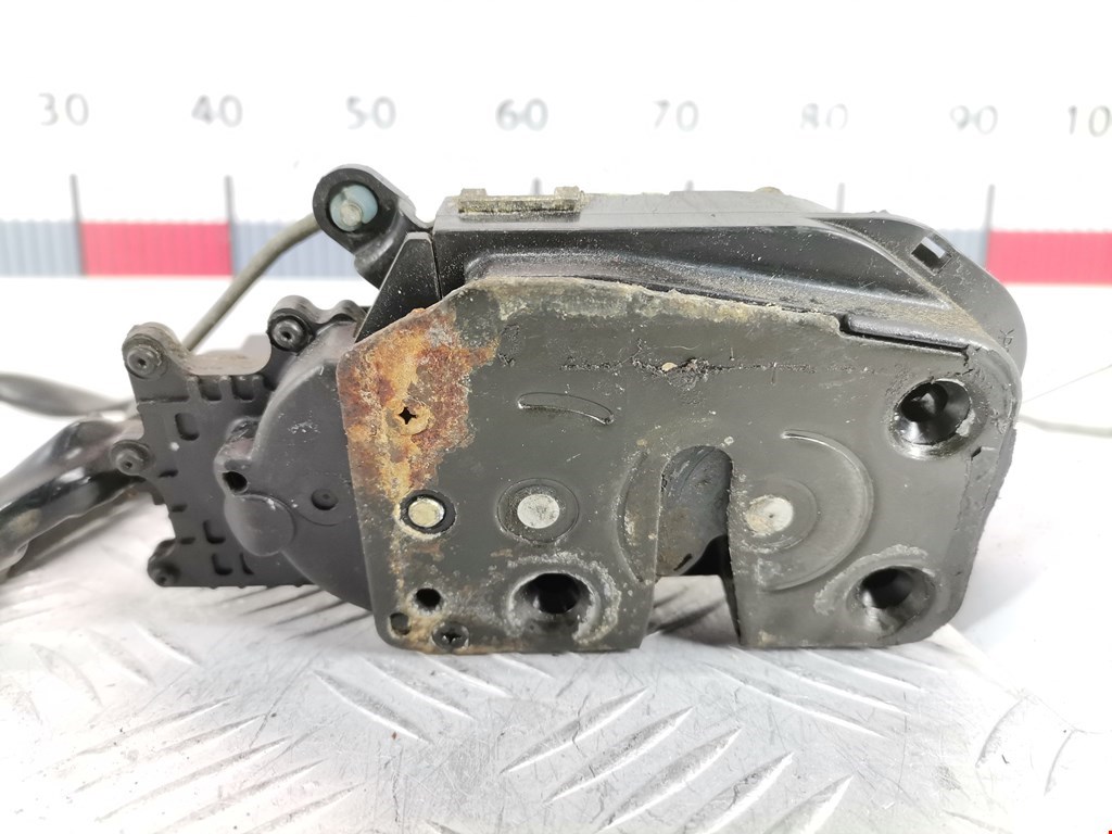 Замок двери передней левой MAZDA Xedos 6 1992-1999