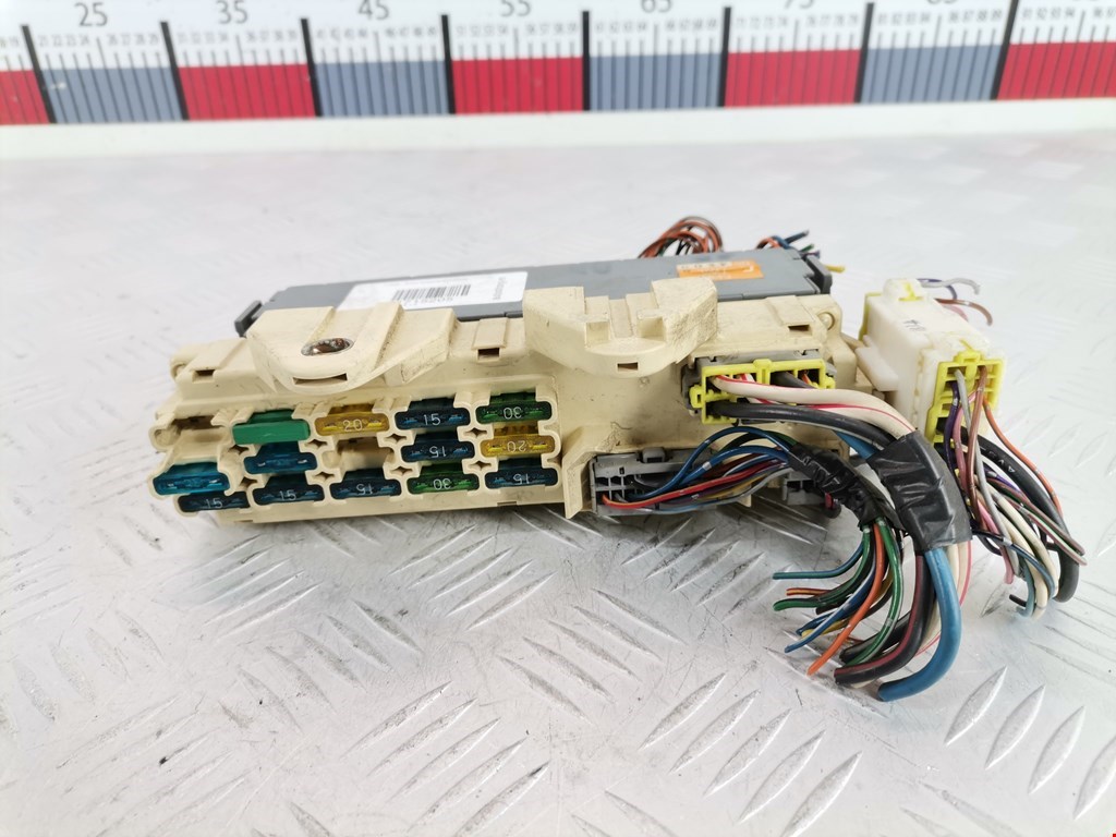 Датчик уровня в бачок омывателя MAZDA Xedos 6 1992-1999