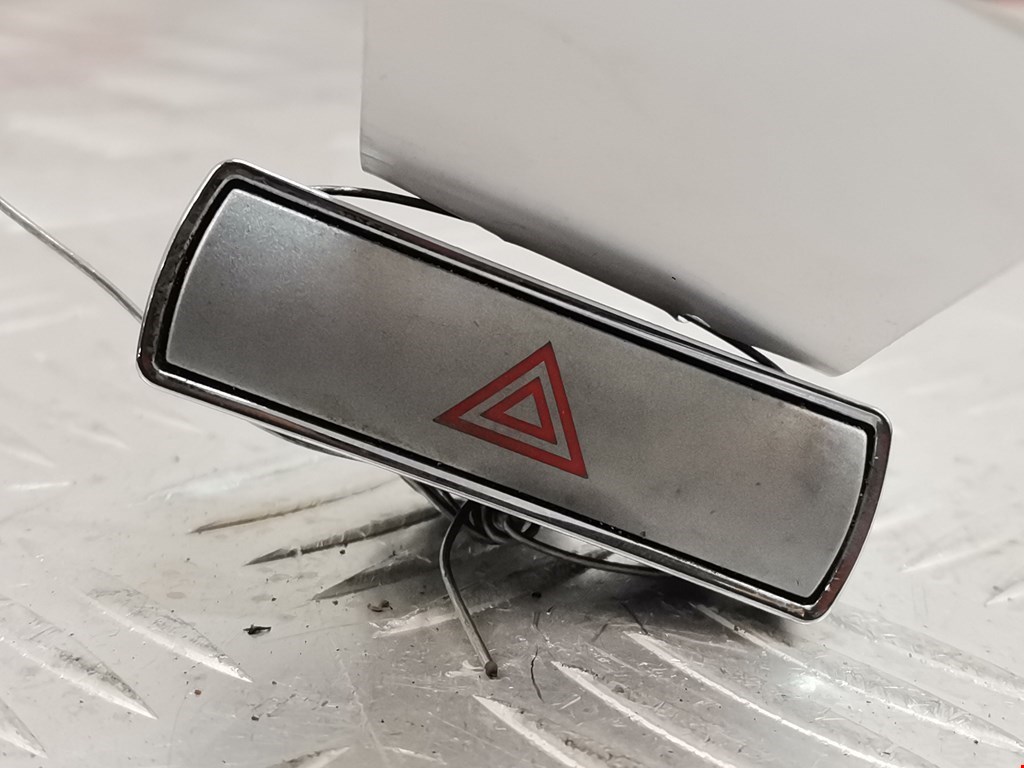 Кнопка аварийной сигнализации (аварийки) FORD Mondeo III 2000-2007