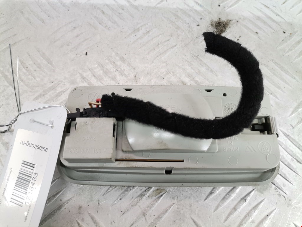 Плафон салонный (салона фонарь) VOLKSWAGEN Polo III 1994-2001