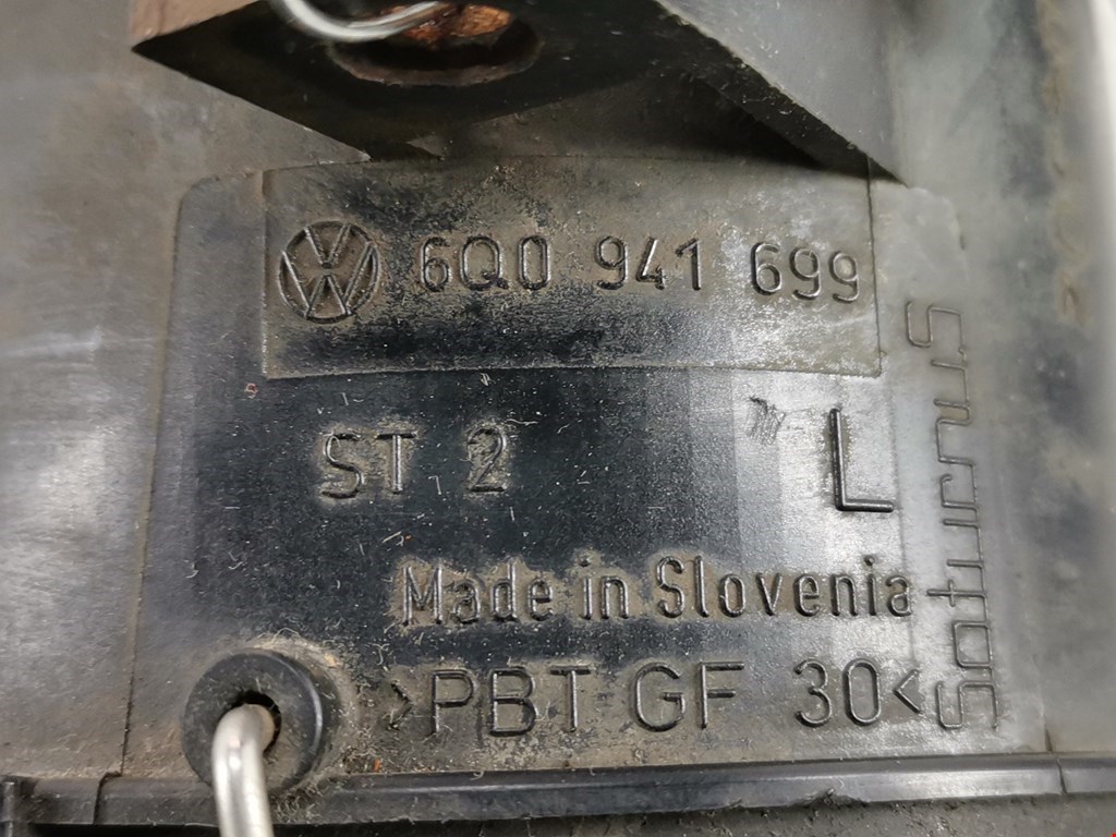 Фара противотуманная левая (ПТФ) VOLKSWAGEN Polo IV 2001-2009