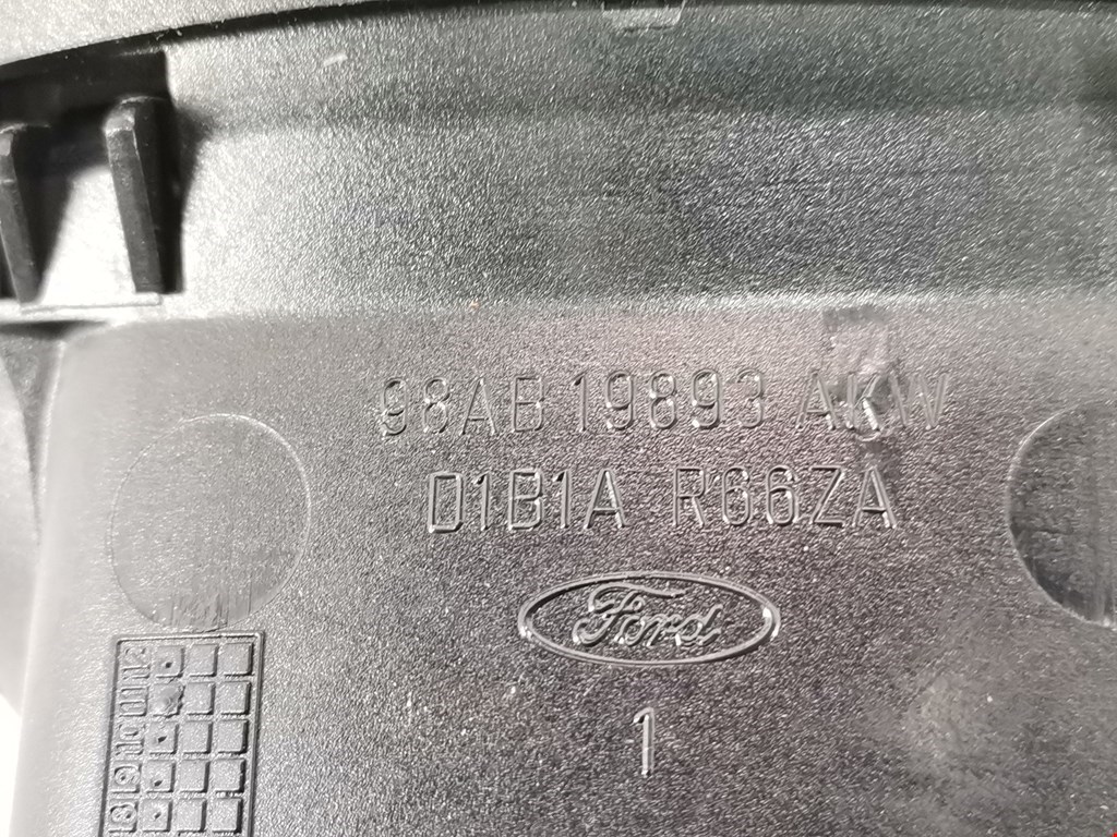 Дефлектор воздушный FORD Focus I 1998-2005