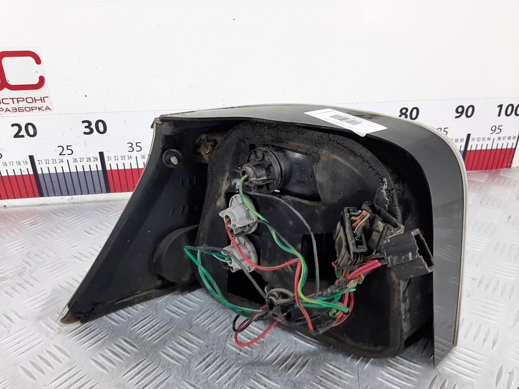 Фонарь задний правый VOLKSWAGEN Golf IV 1997-2003