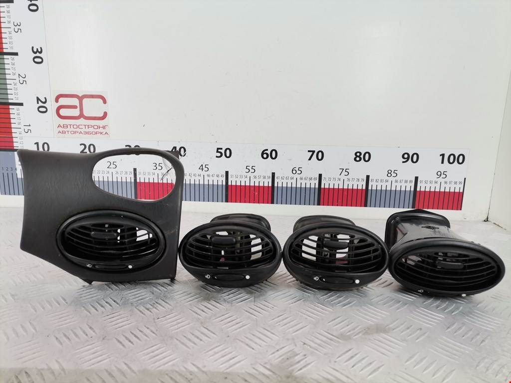 Дефлектор воздушный FORD Focus I 1998-2005