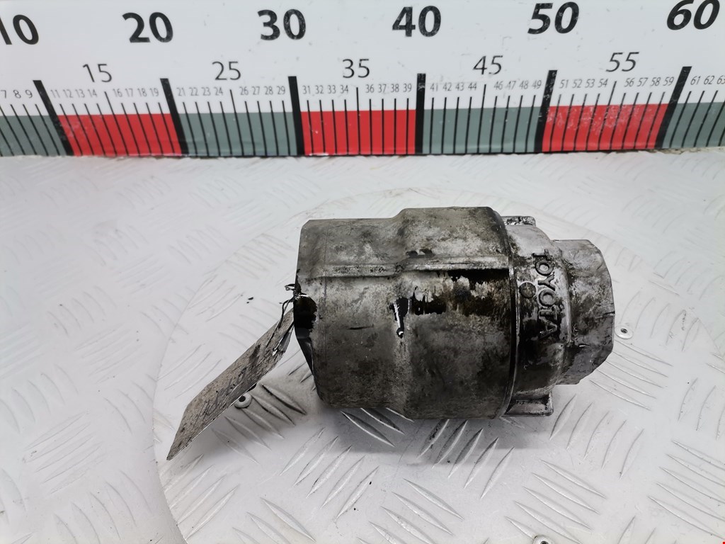 Корпус масляного фильтра TOYOTA Avensis 2003-2008