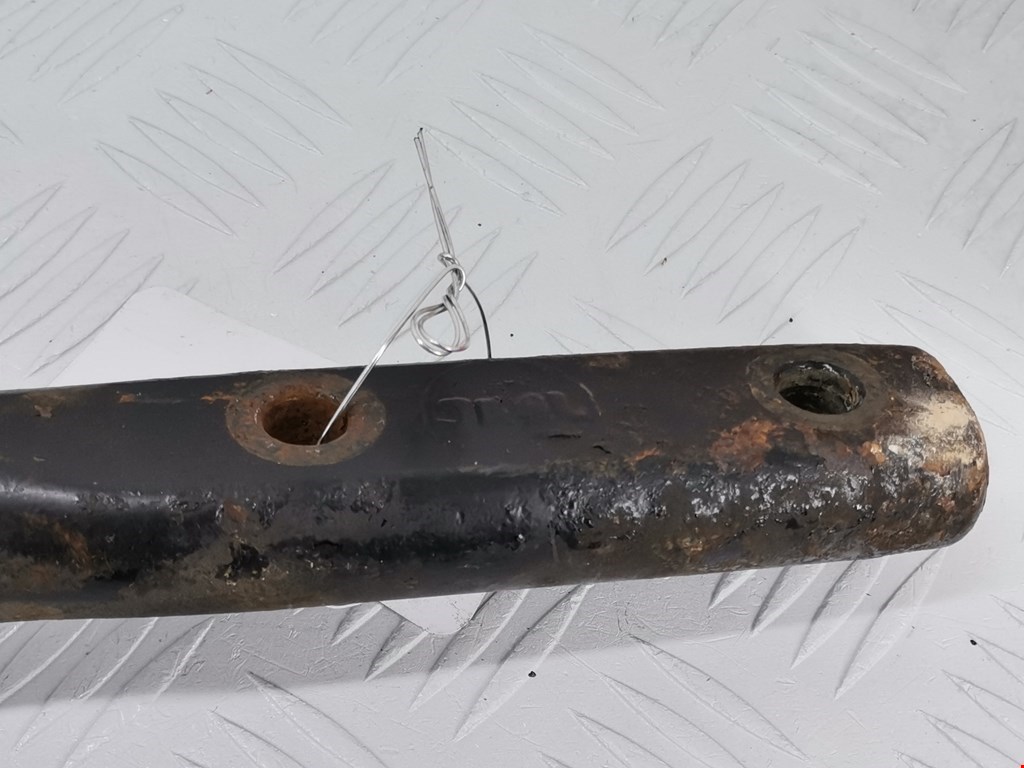 Рычаг передний правый KIA Carnival I 1999-2005