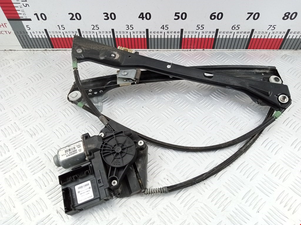 Стеклоподъемник передний правый VOLKSWAGEN Golf V 2003-2009