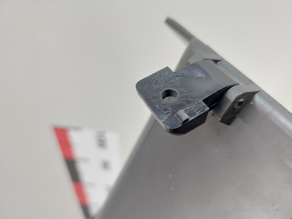 Бардачок MITSUBISHI Colt CJ 1995-2003