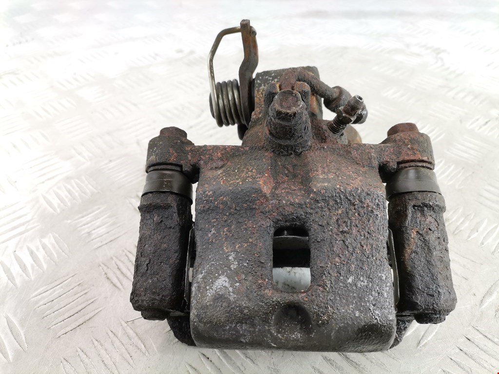 Суппорт задний правый KIA Picanto 2004-2011