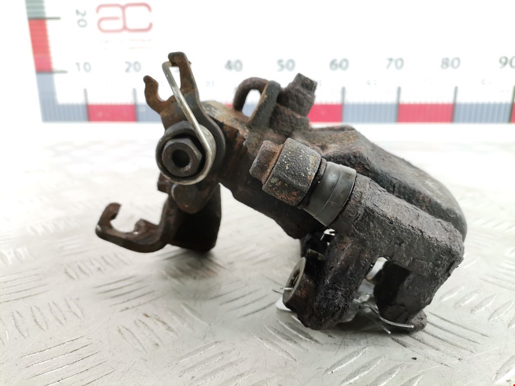 Суппорт задний правый KIA Picanto 2004-2011