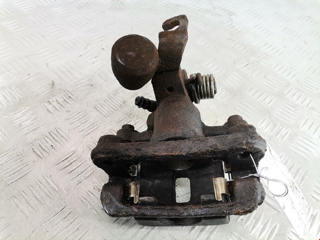 Суппорт задний правый KIA Picanto 2004-2011