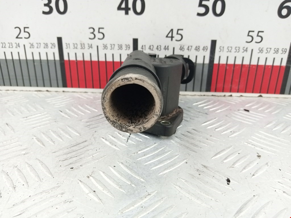 Тройник системы охлаждения AUDI A4 B7 2004-2007