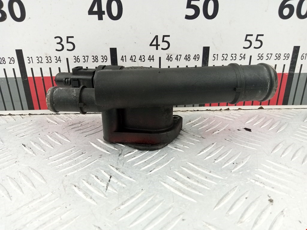 Тройник системы охлаждения AUDI A4 B7 2004-2007