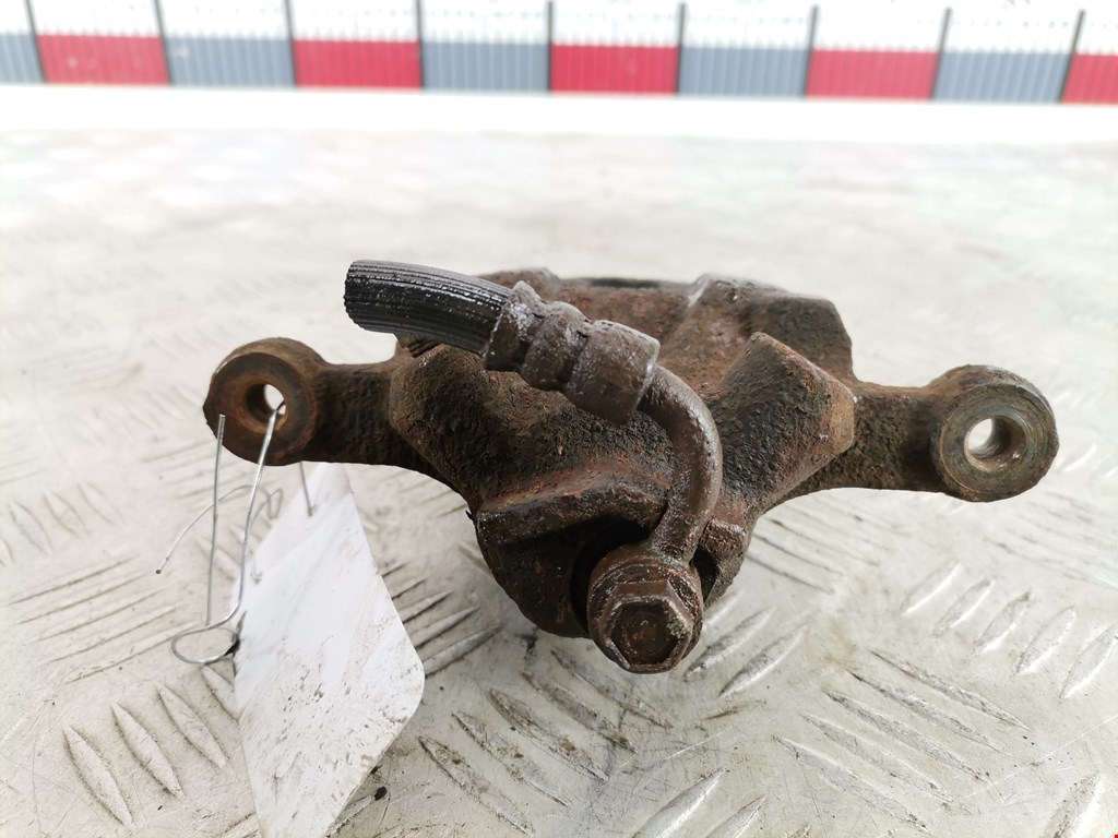 Суппорт задний правый SUBARU Legacy 1998-2004