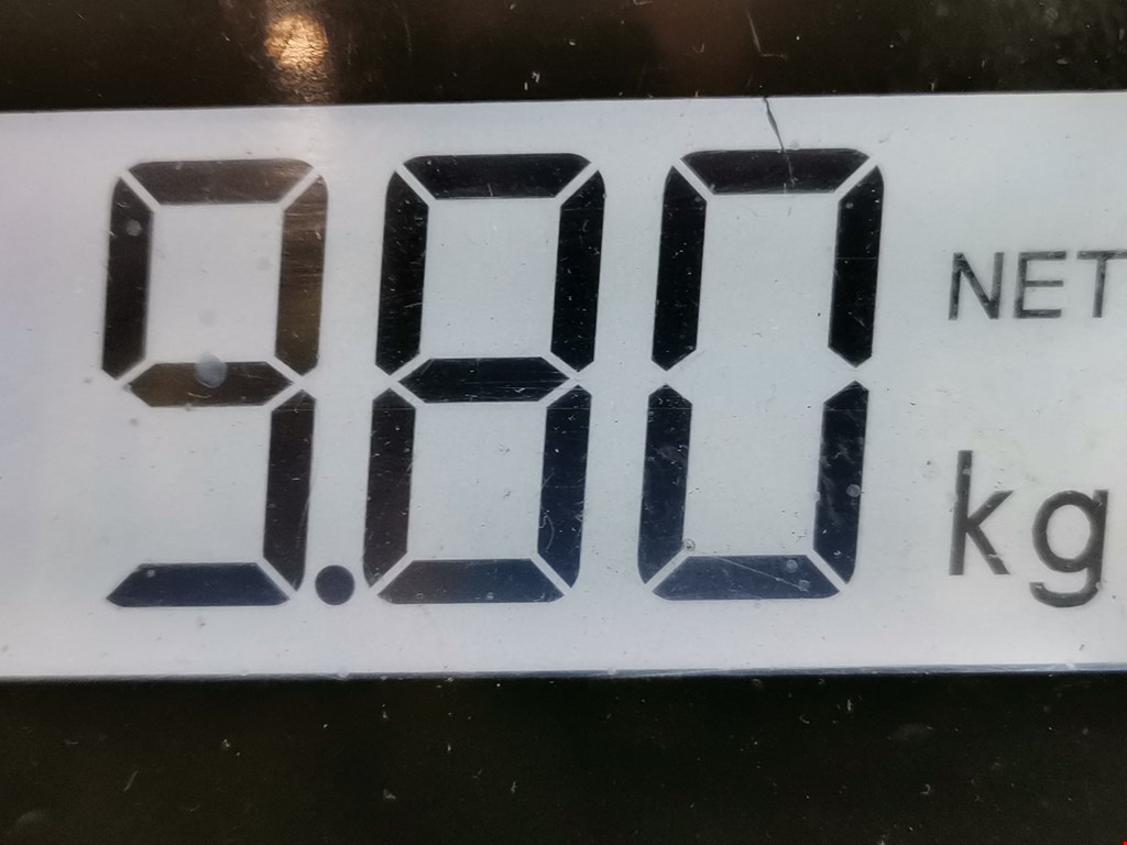 Амортизатор передний правый SUBARU Legacy 1998-2004