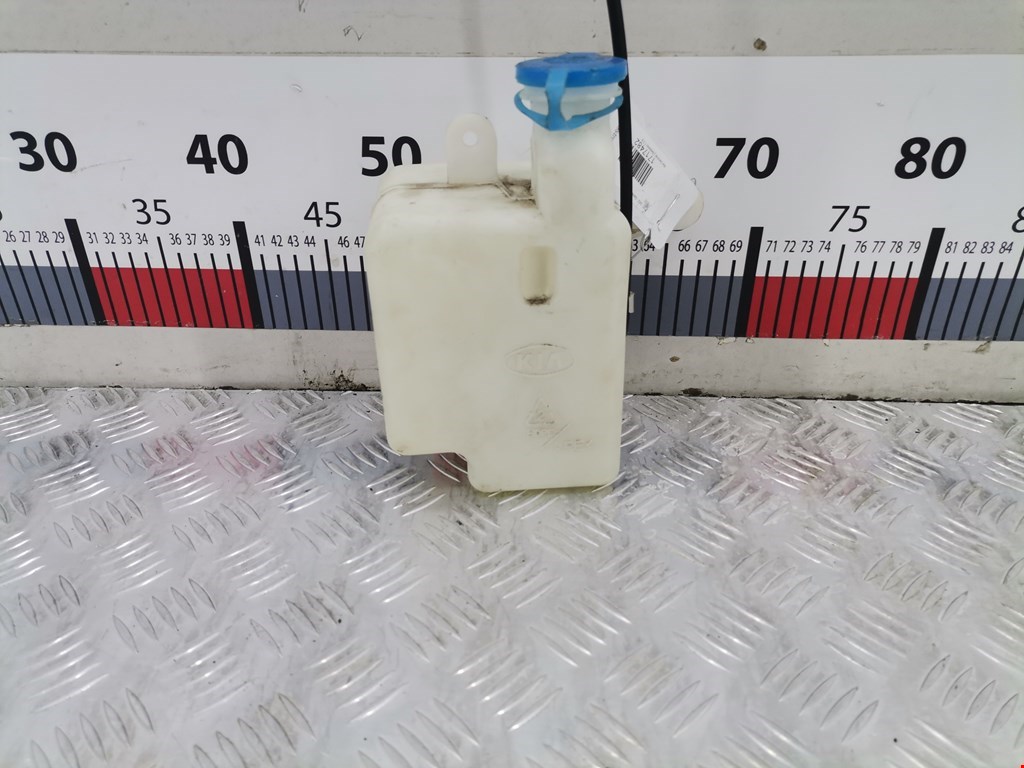 Бачок омывателя KIA Carnival I 1999-2005