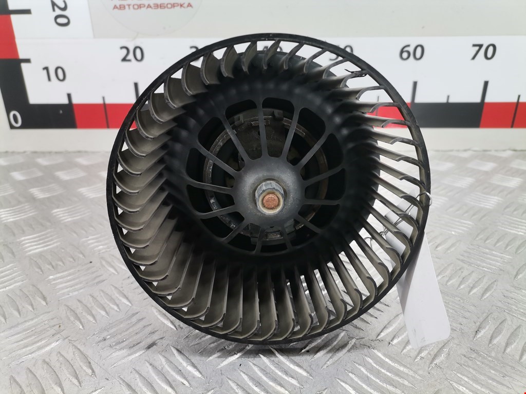 Моторчик (мотор) отопителя салона FORD Escape 2012-2015