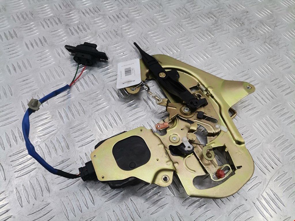 Замок двери сдвижной KIA Carnival I 1999-2005