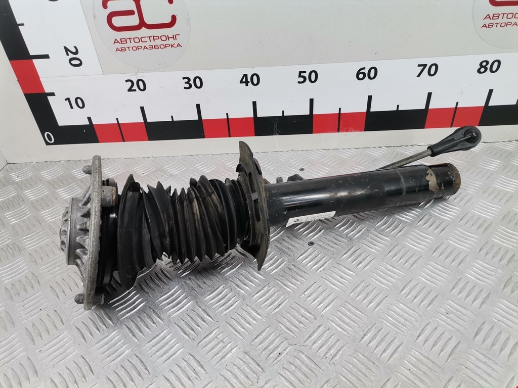 Амортизатор передний правый BMW 3er F30/F31/F80 2011-2019