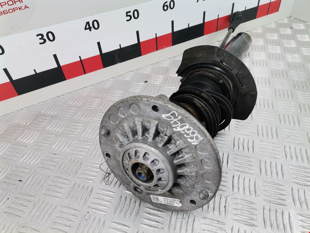 Амортизатор передний правый BMW 3er F30/F31/F80 2011-2019