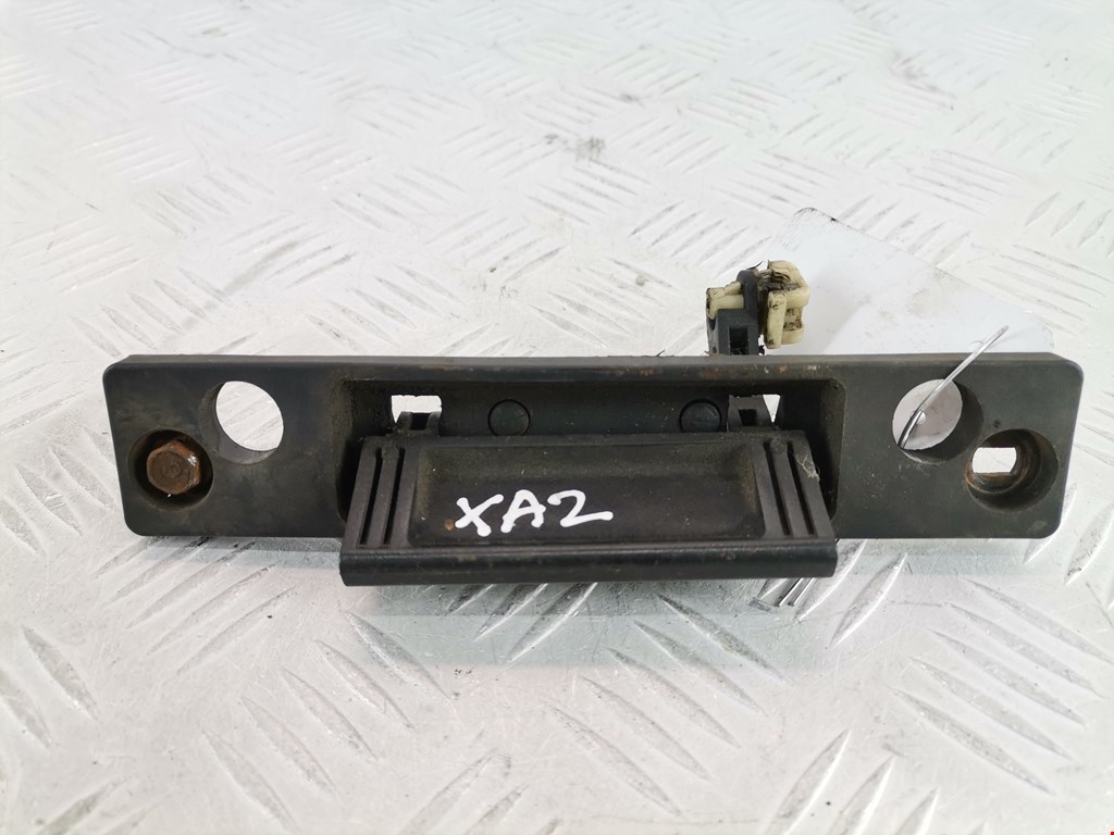 Ручка двери багажника наружная KIA Carnival I 1999-2005