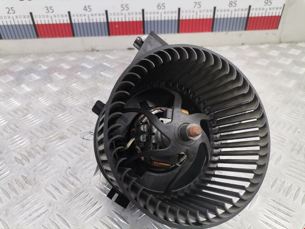 Моторчик (мотор) отопителя салона VOLKSWAGEN Lupo 1999-2005