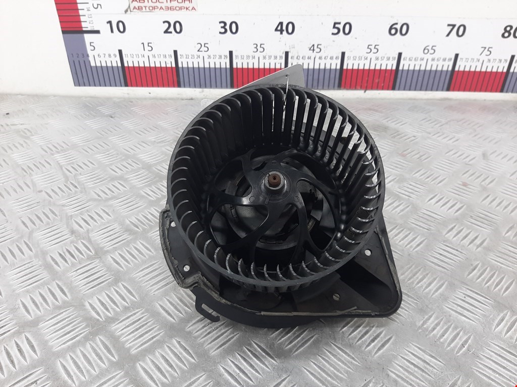 Моторчик (мотор) отопителя салона AUDI 80 B4 1991-1996