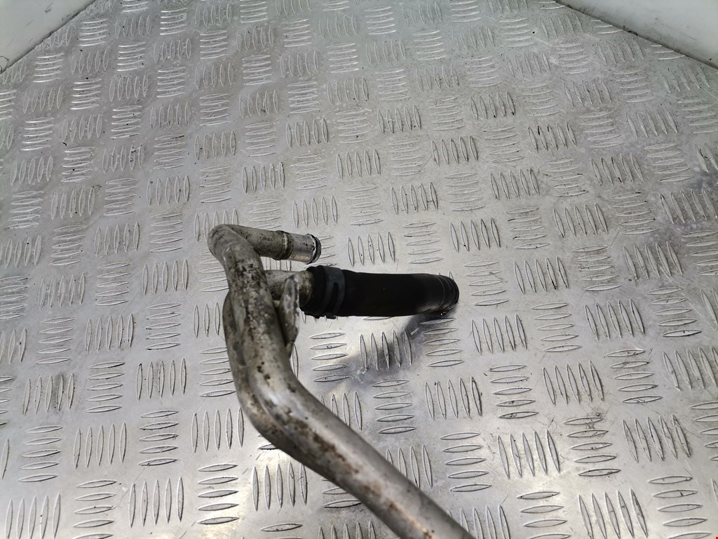 Патрубок VOLKSWAGEN Touareg 2010-2018