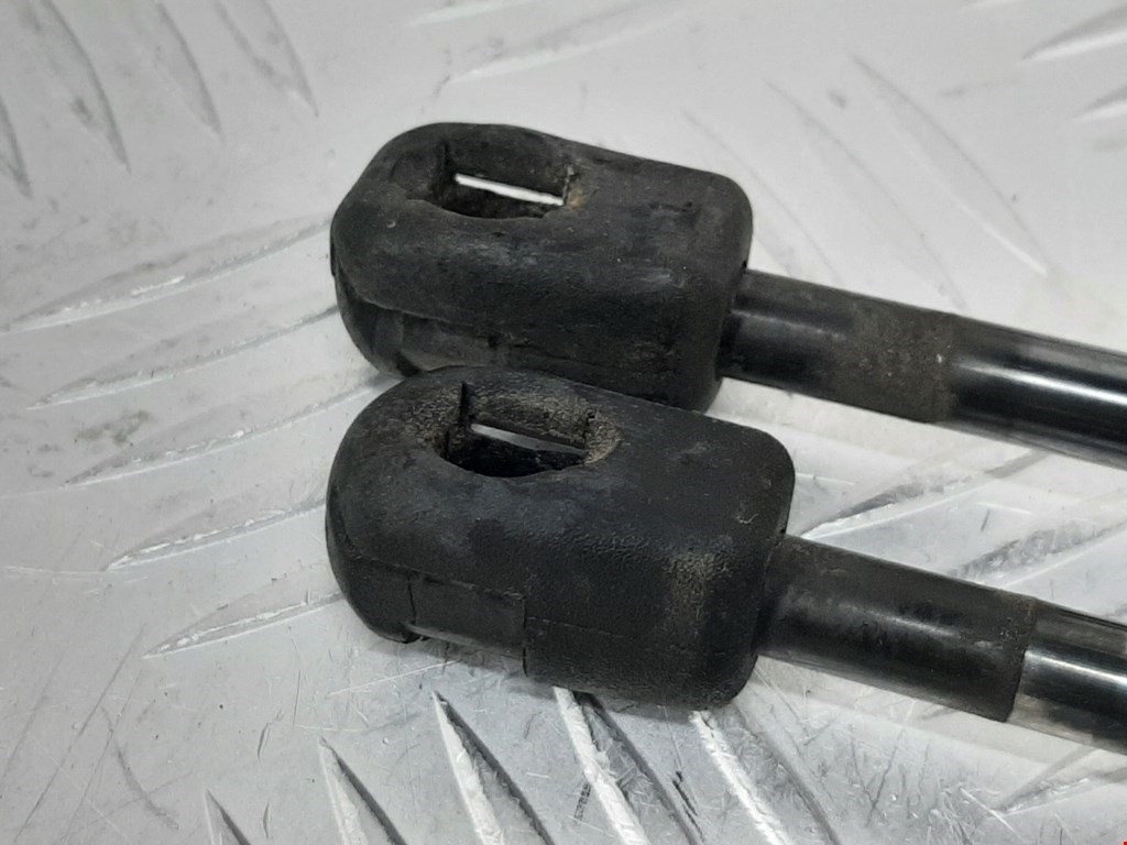 Амортизатор капота левый=правый OPEL Omega B 1994-2004