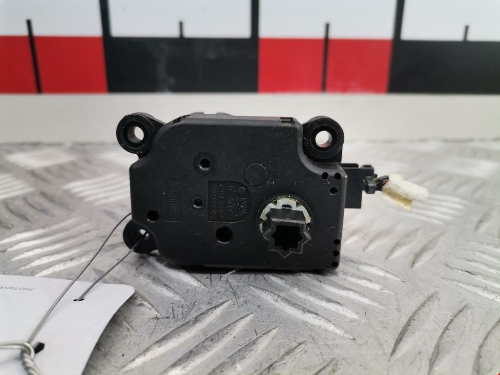 Моторчик заслонки печки FORD Focus II 2005-2011