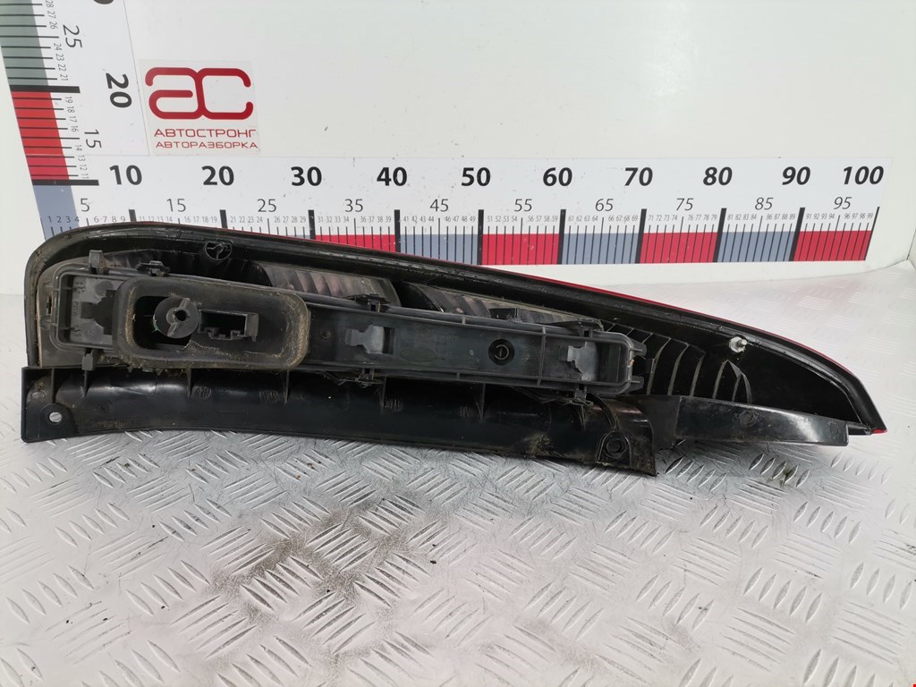 Фонарь задний правый FORD Fiesta 2001-2008