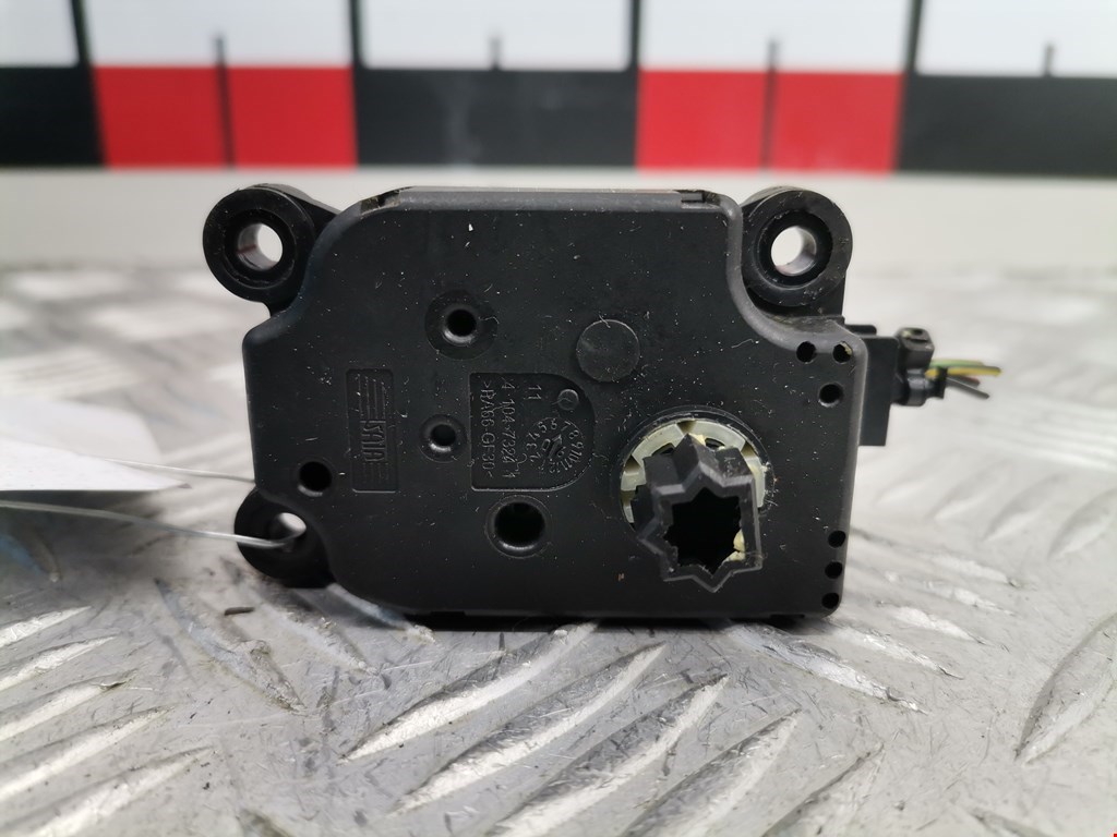 Моторчик заслонки печки FORD Focus II 2005-2011