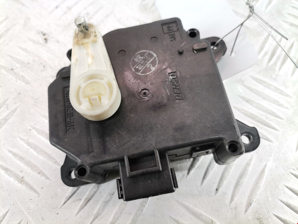 Моторчик заслонки печки LAND ROVER Range Rover Sport 2005-2013