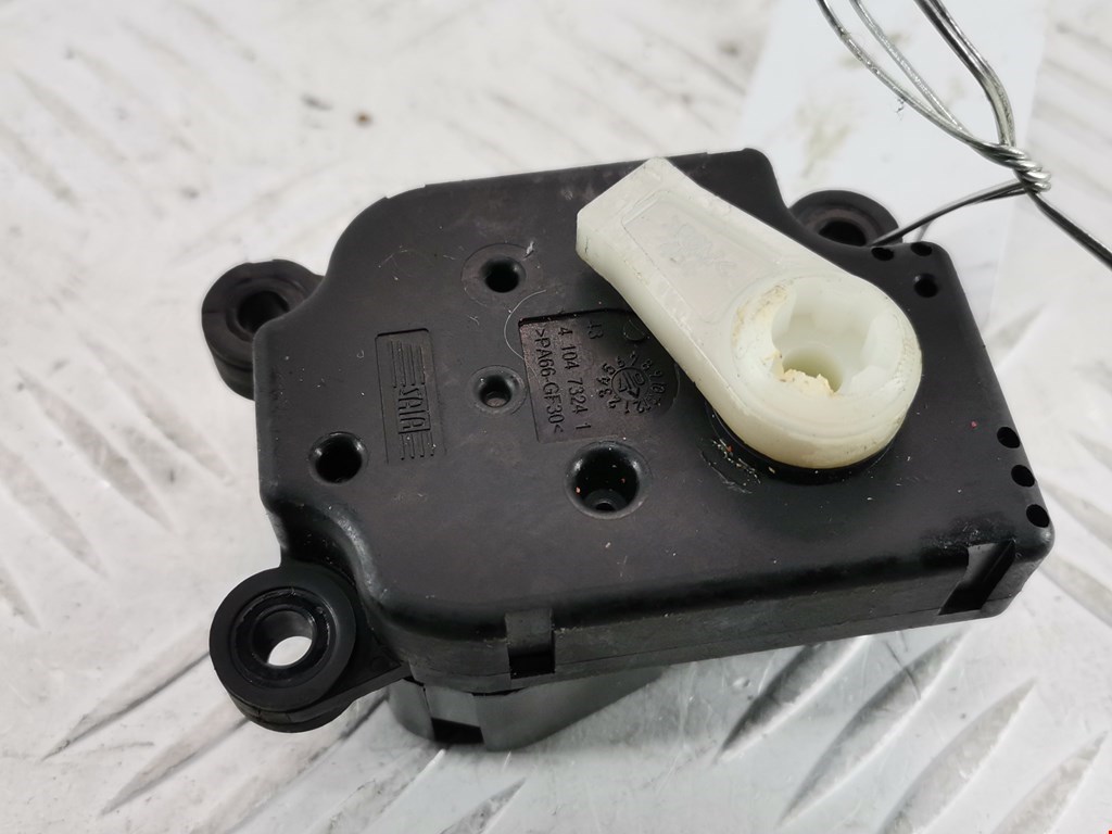 Моторчик заслонки печки LAND ROVER Range Rover Sport 2005-2013