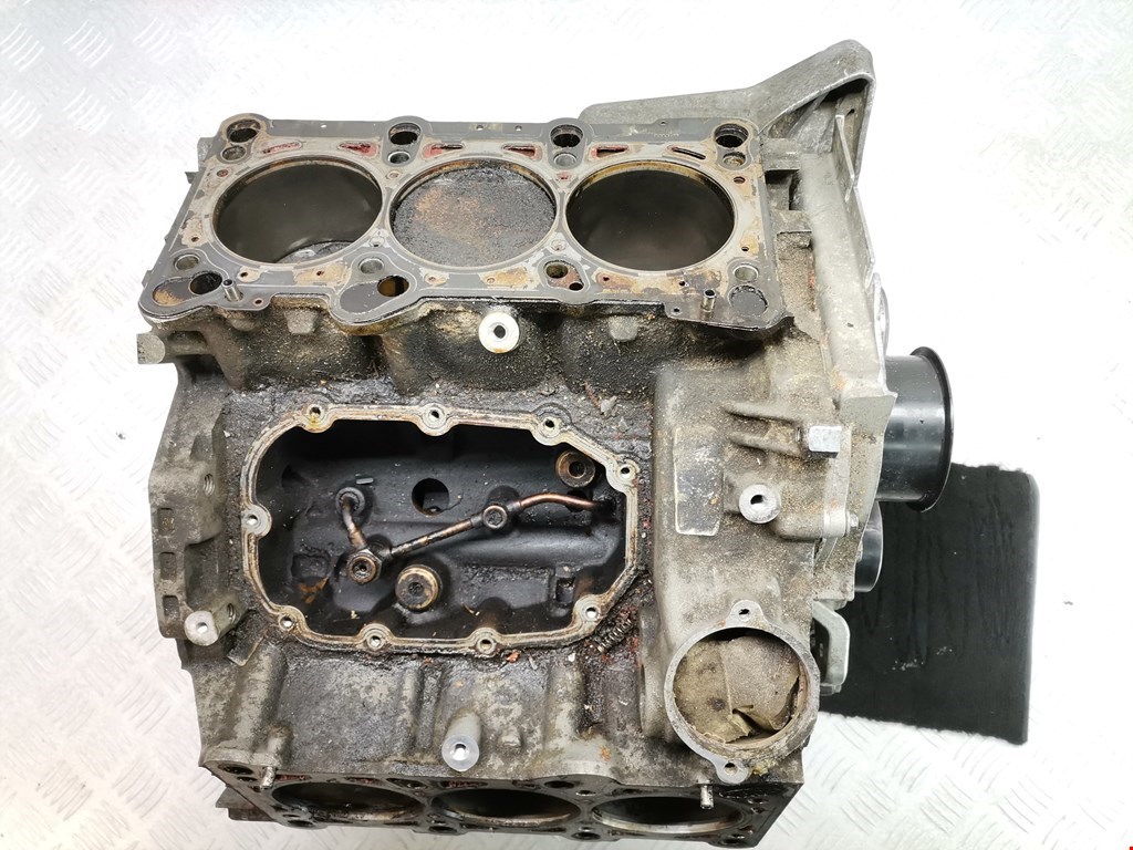 Блок цилиндров AUDI A4 B6 2001-2005