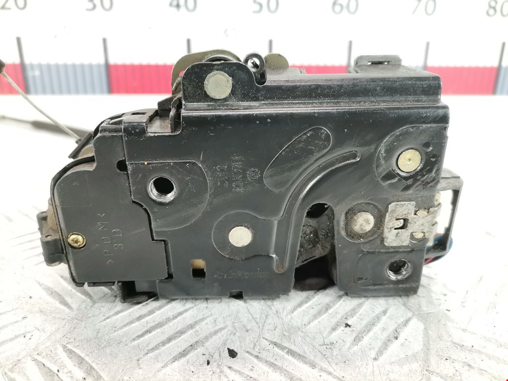 Замок двери передней правой SKODA Fabia MK1 1999-2006