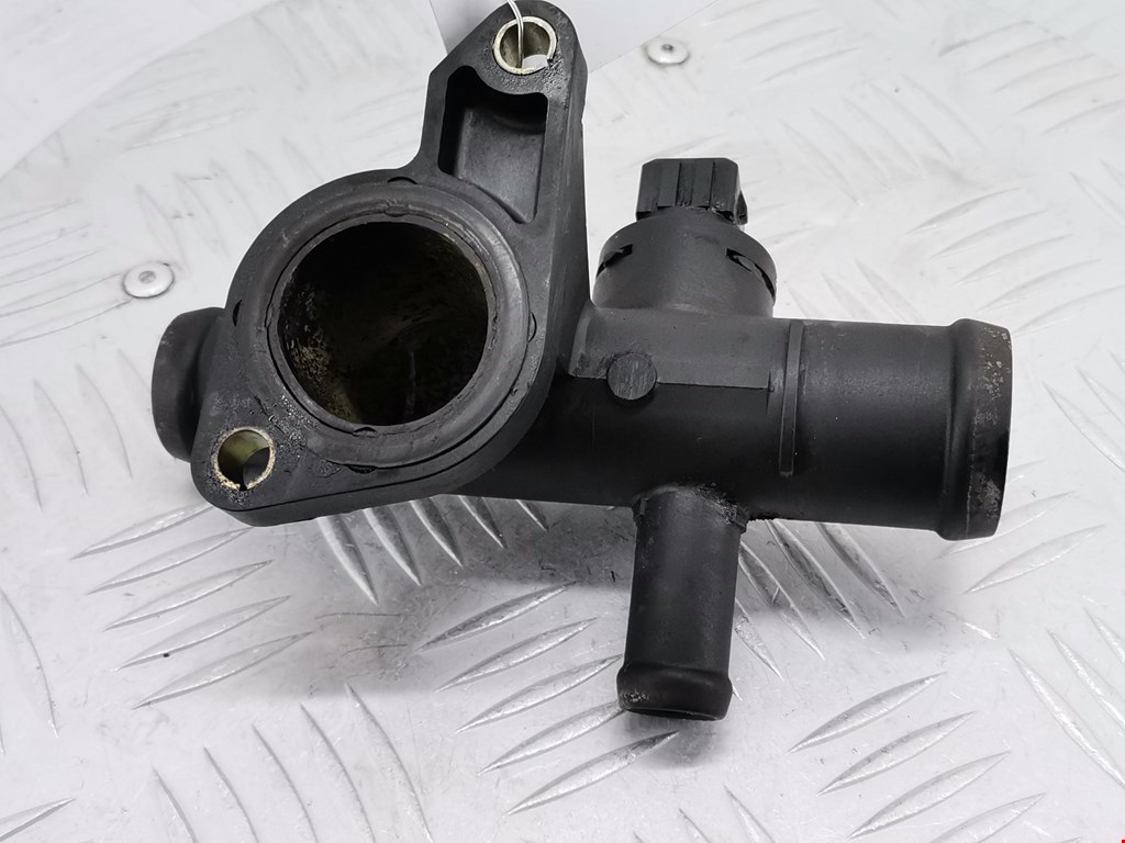 Тройник системы охлаждения SKODA Octavia A4 1U- 1997-2010