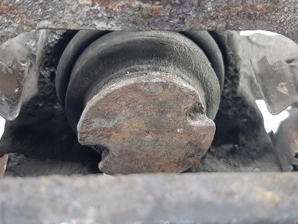 Суппорт задний левый FIAT Stilo 2001-2010