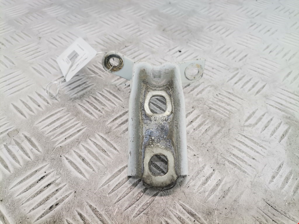 Петля двери задней левой Opel Astra J (2009-2018)