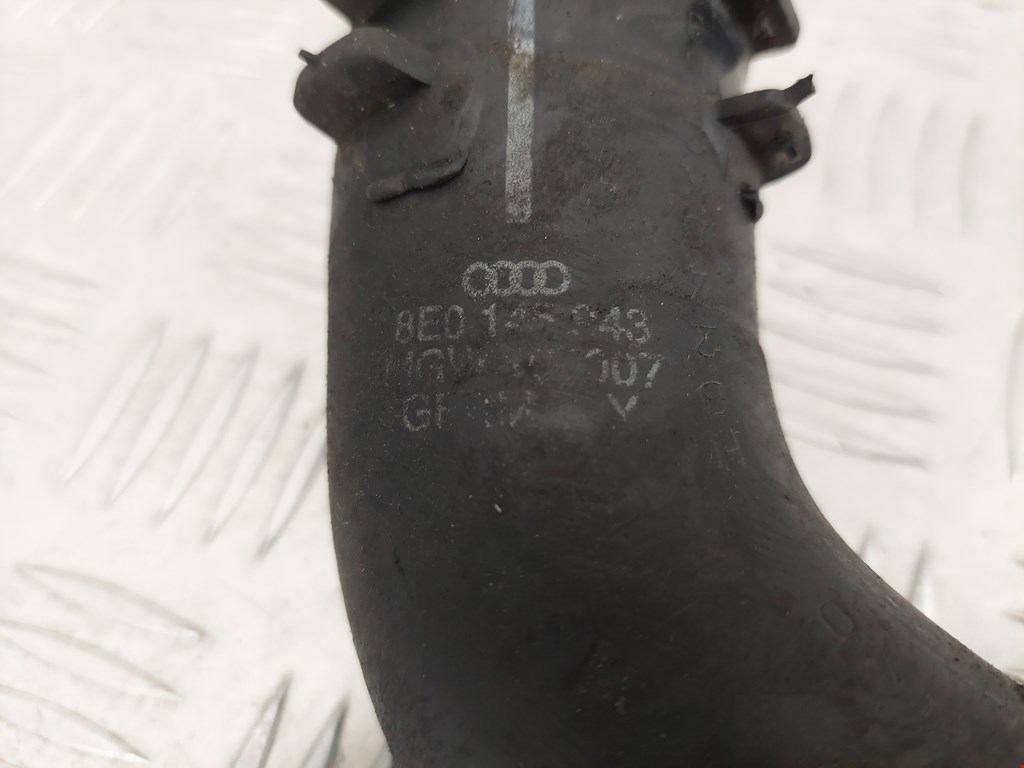 Патрубок интеркулера AUDI A4 B6 2001-2005